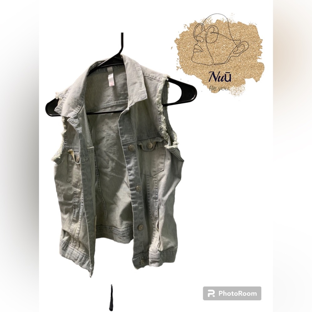 Xhilaration Pinstripe Jean Vest size L (10/12)